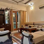 Nova Villa With Patio Escape